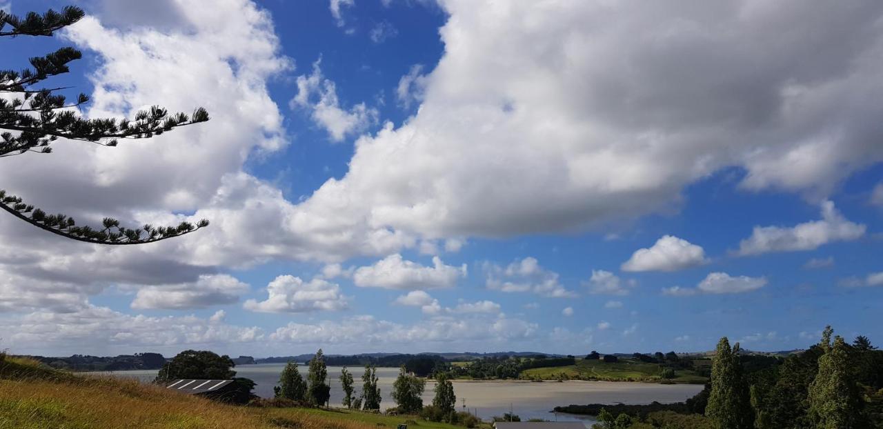 Matakohe Holiday Park ภายนอก รูปภาพ